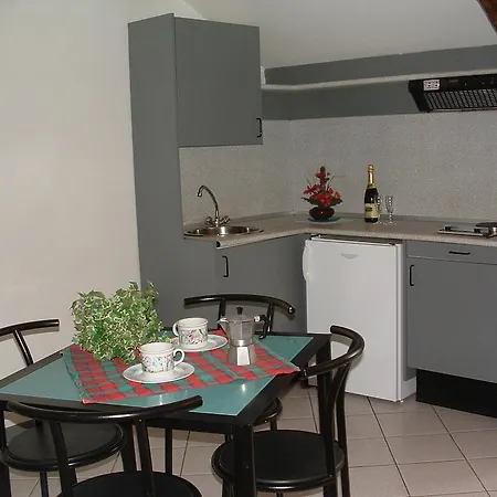 Holiday Residence 公寓式酒店